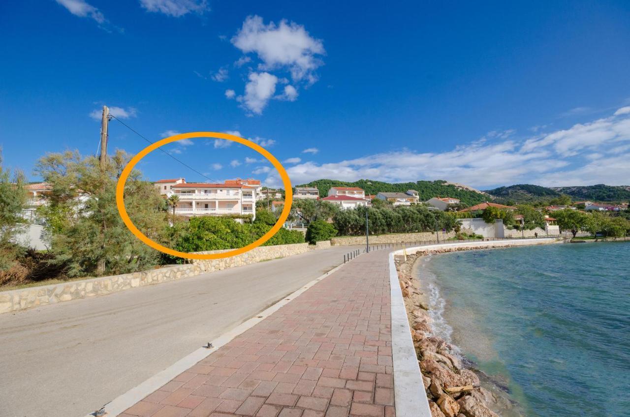 Apartments Marijana Banjol Екстер'єр фото